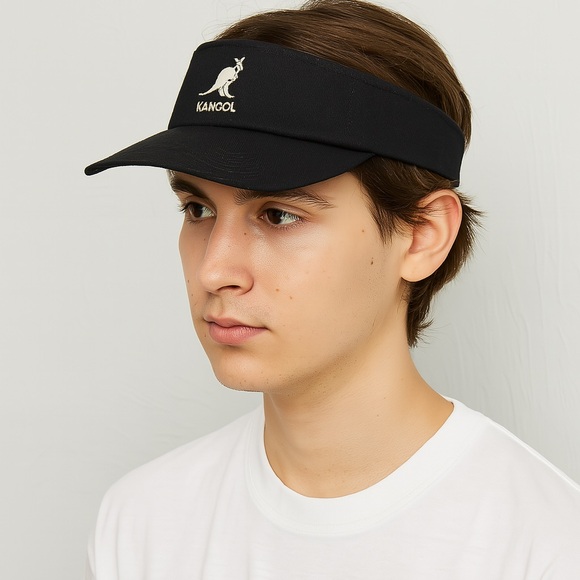 Kangol Black Visor Cap Men’s Vintage Style Adjustable Logo Hat - Picture 1 of 7